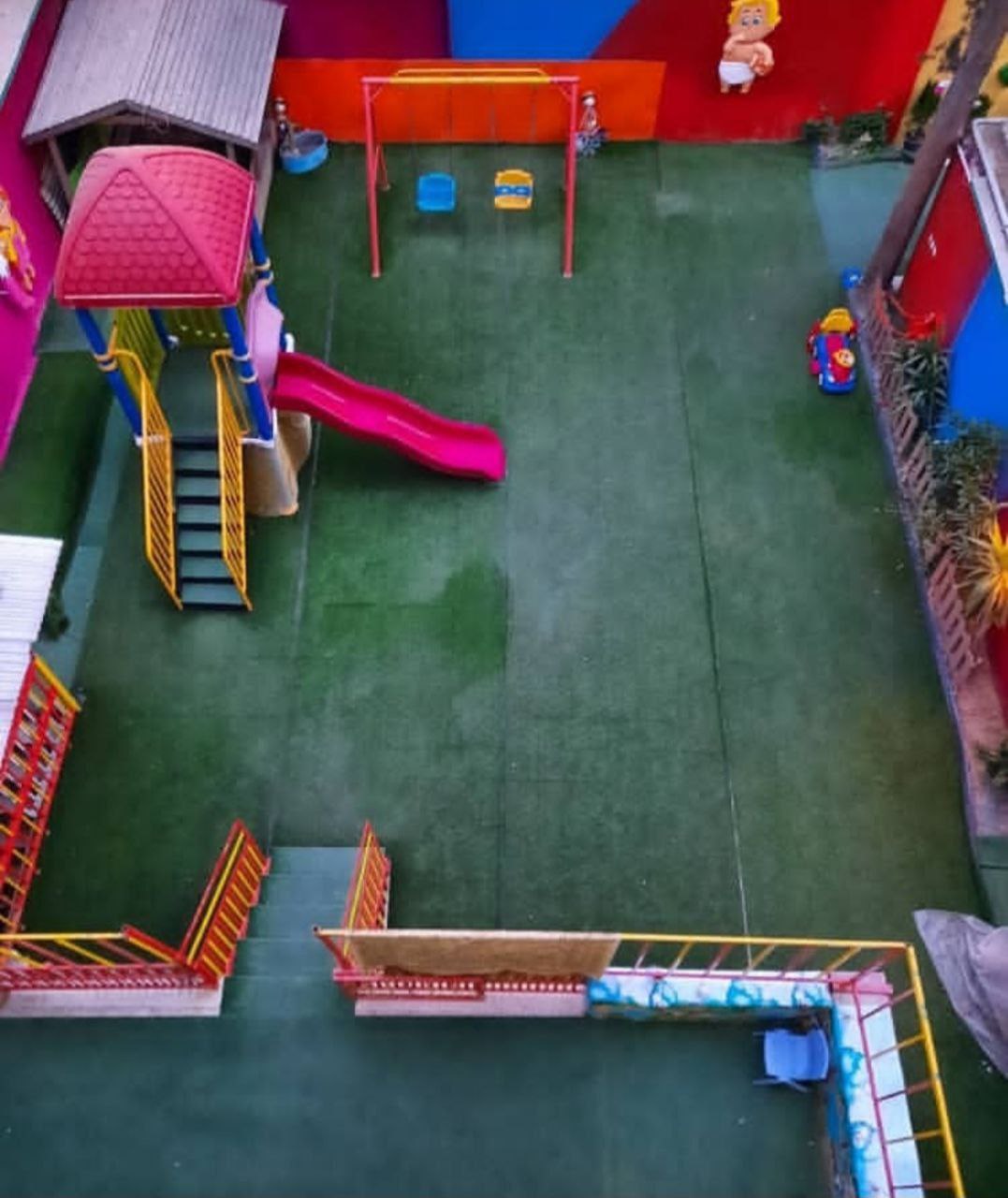 فضای باز و بازی در حیاط